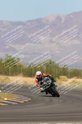 media/Sep-25-2023-Moto Forza (Mon) [[81ffa65e0a]]/B-C Group/Session 2 (Turn 7)/